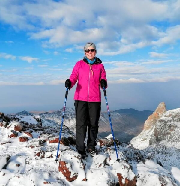 Mount Kenya Chogoria-Sirimon Route(6 Days)