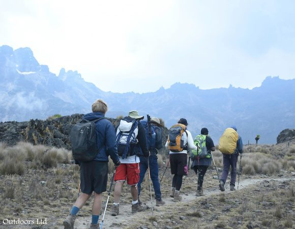 Mount Kenya Chogoria-Sirimon Route(3 days)